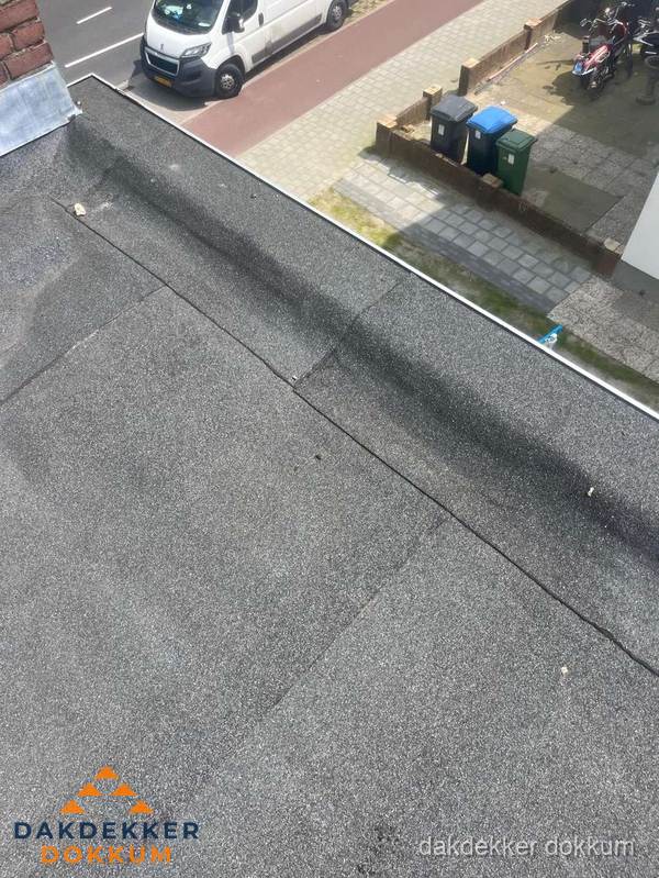 Kosten dakisolatie: plat dak met bitumen dakbedekking in Dokkum